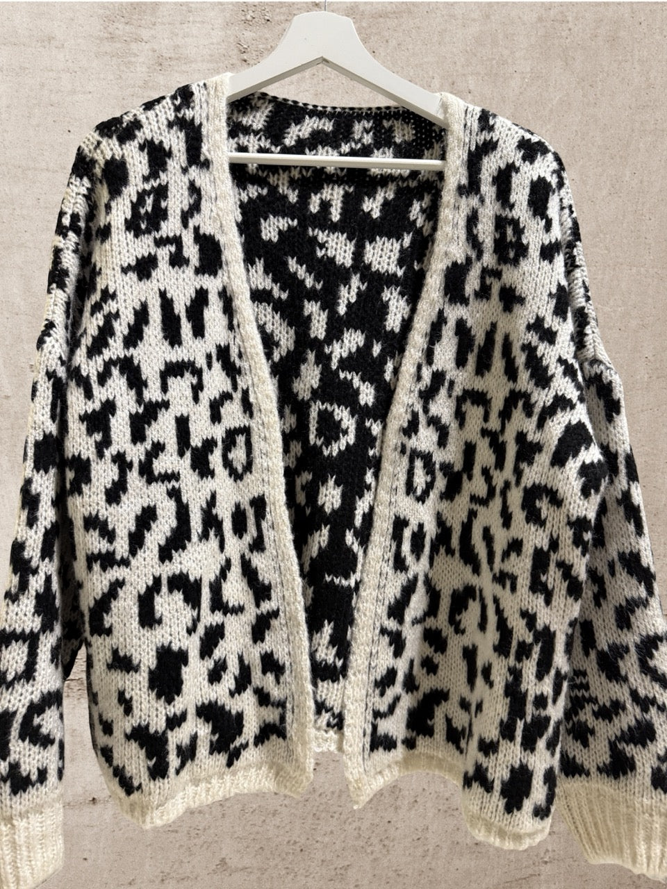 Cardigan Leo Cremé-Schwarz