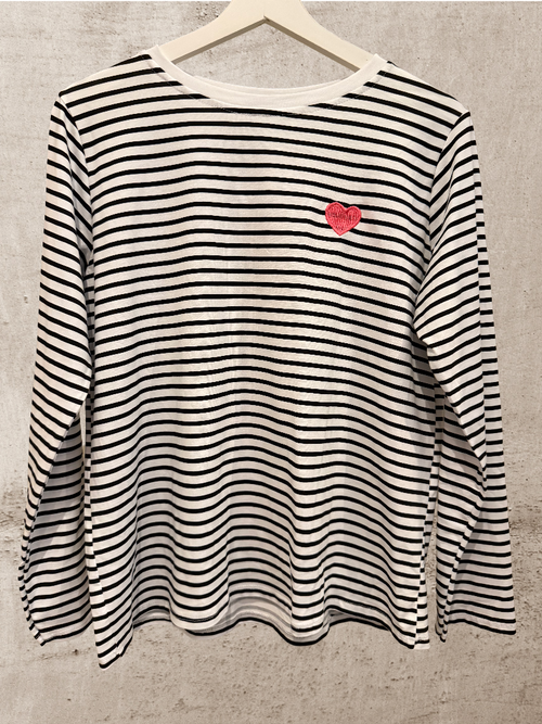 Basic Longsleev schwarz weiß gestreift Herz Blogger Style